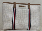 Bolsa Blanco & Beige Tommy Hilfiger Signature