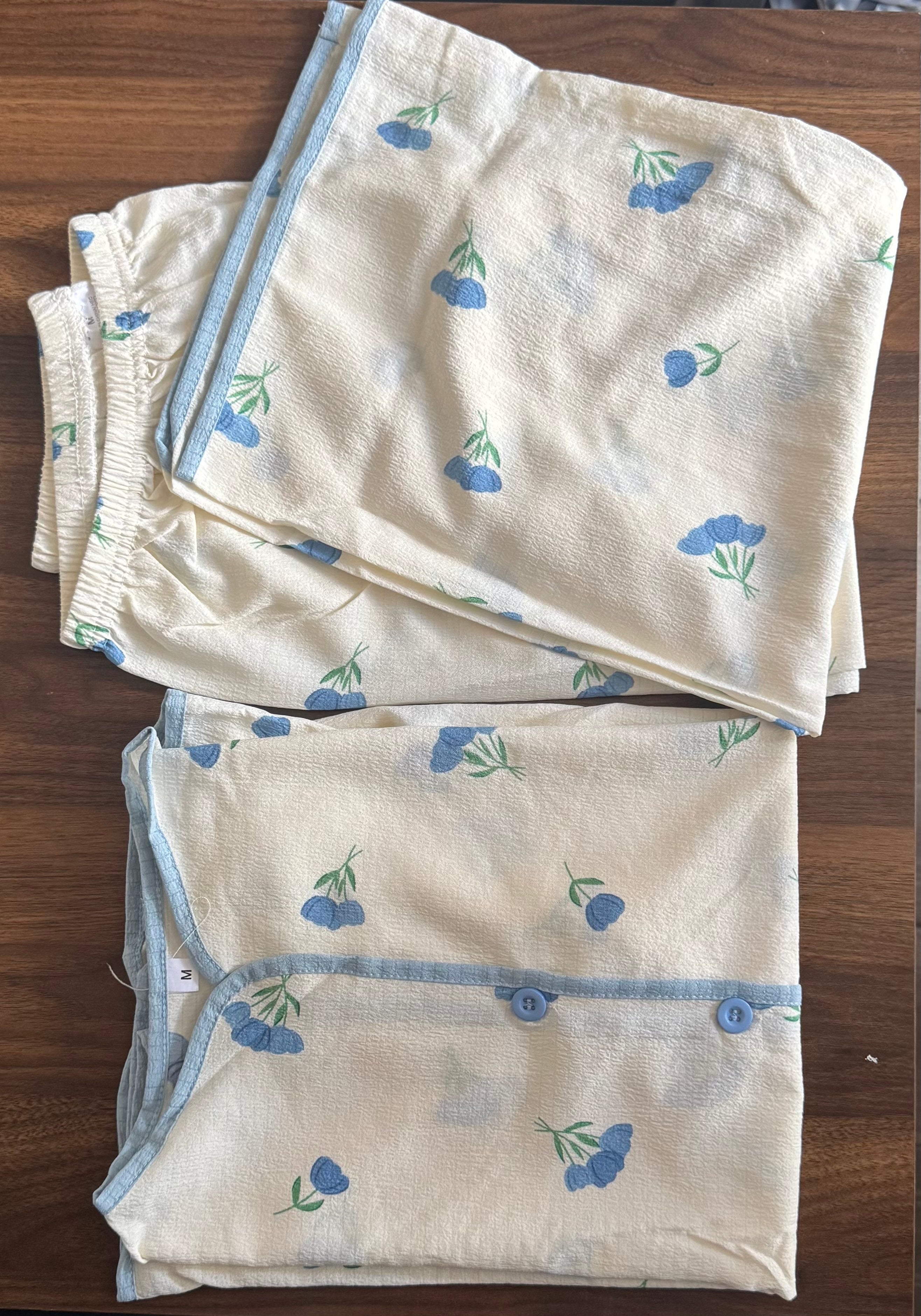 Pijama de Dama con Tulipanes Celeste