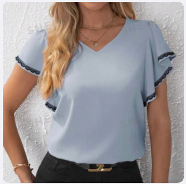 Blusa de Dama Soft Blue Ruffle Edge