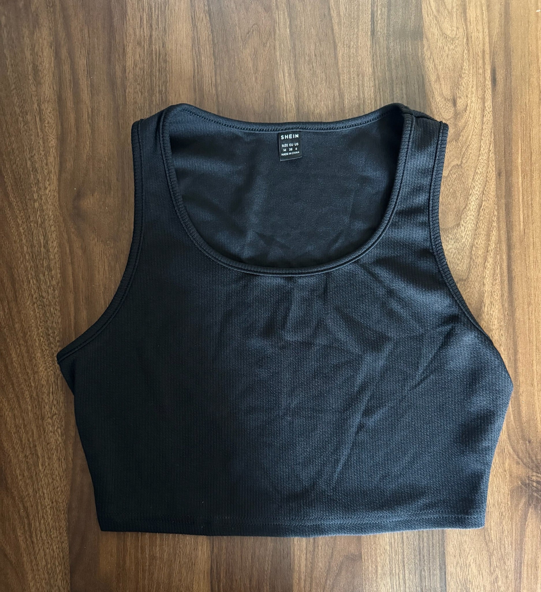 Blusa de Dama Crop Básica Negra