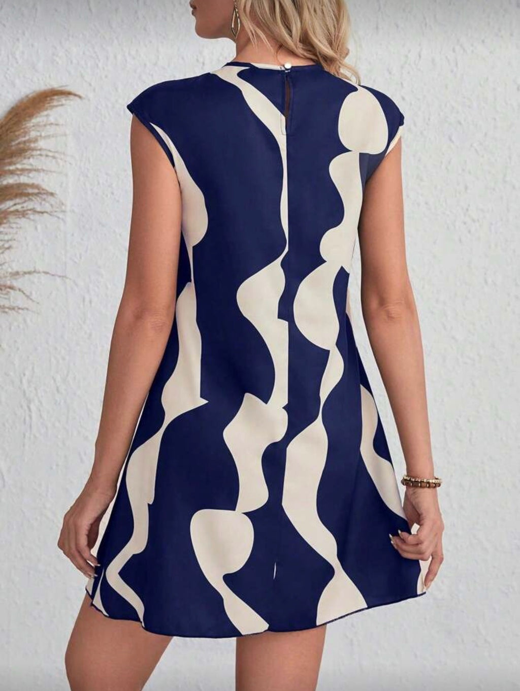 Vestido Femenino Navy Abstract Chic