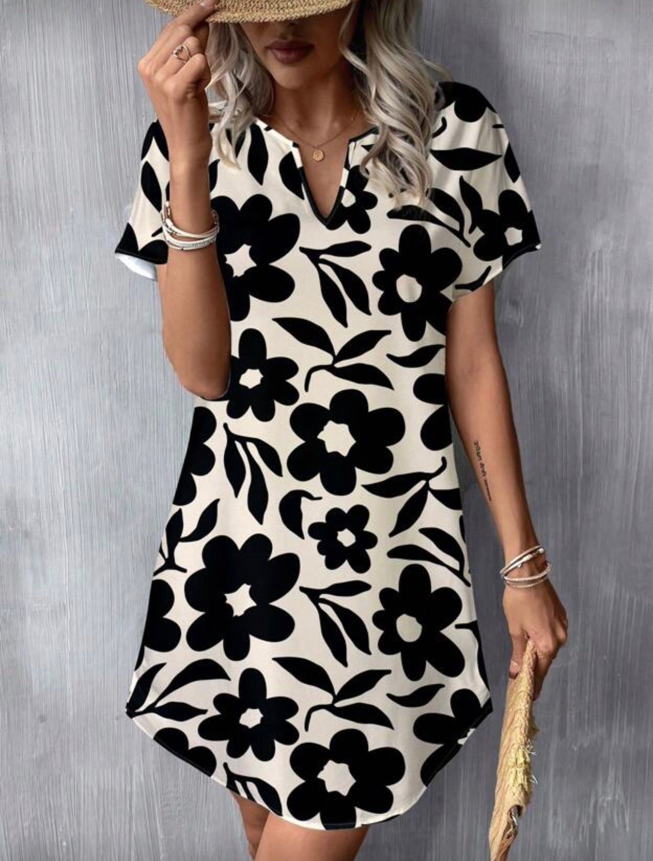 Vestido Femenino Bold Bloom Mini