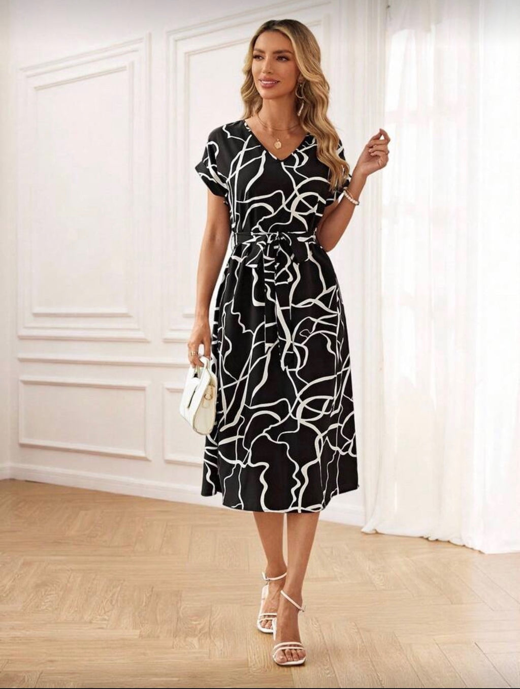 Vestido Femenino Abstract Line Midi