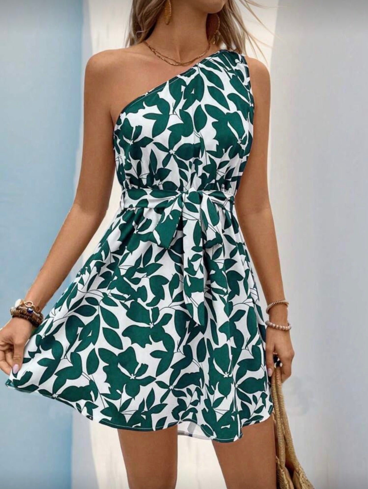 Vestido Femenino One Shoulder Green Leaves