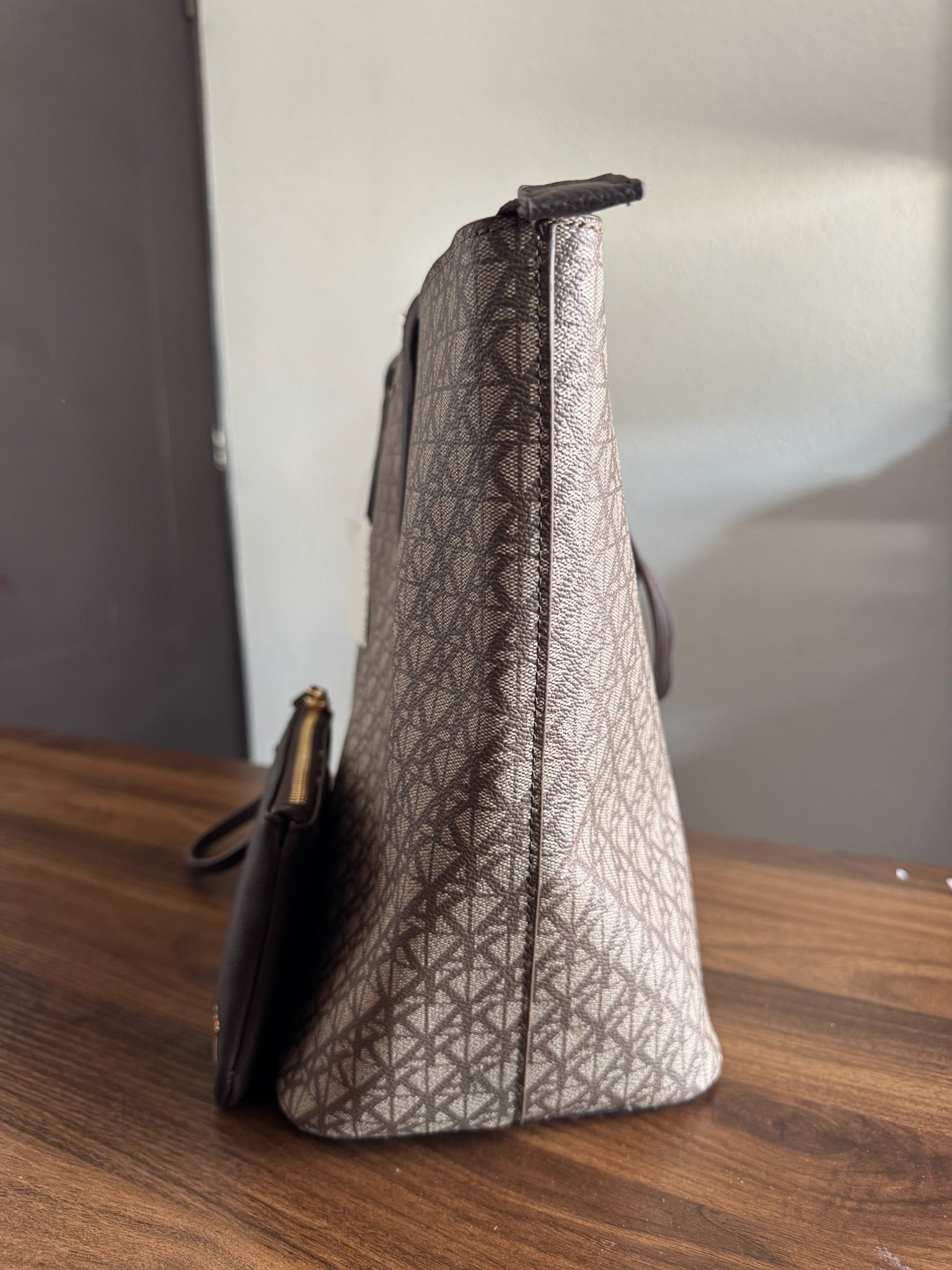 Bolsa Anne Klein Monogram Everyday Tote Cafe