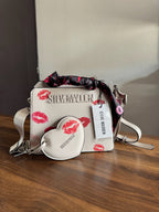 Bolsa Steve Madden Kiss Print Crossbody Set