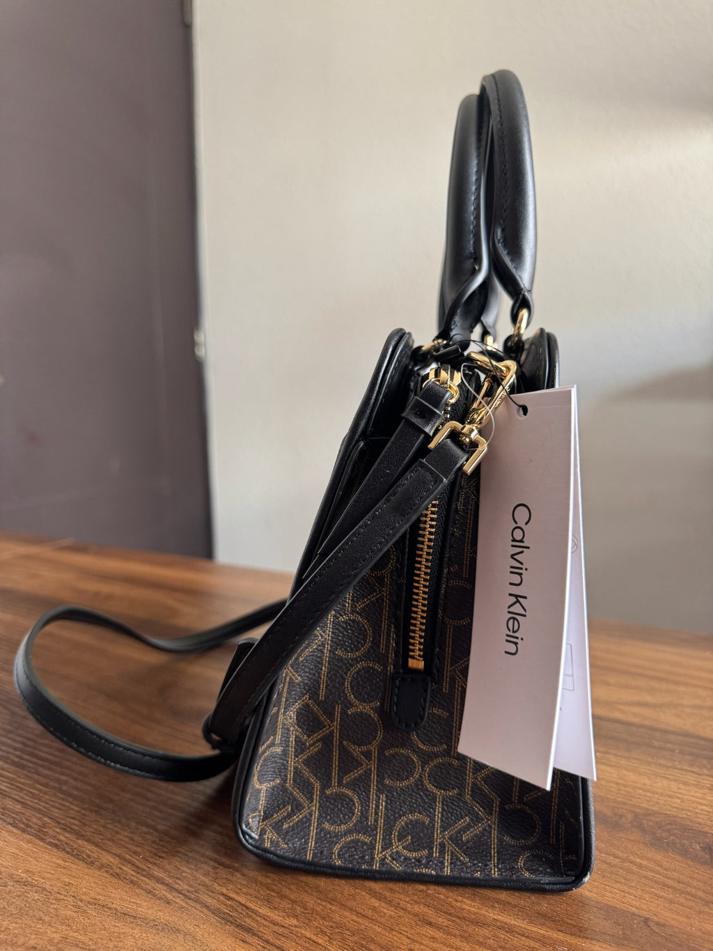 Bolsa Calvin Klein Signature Structured Satchel