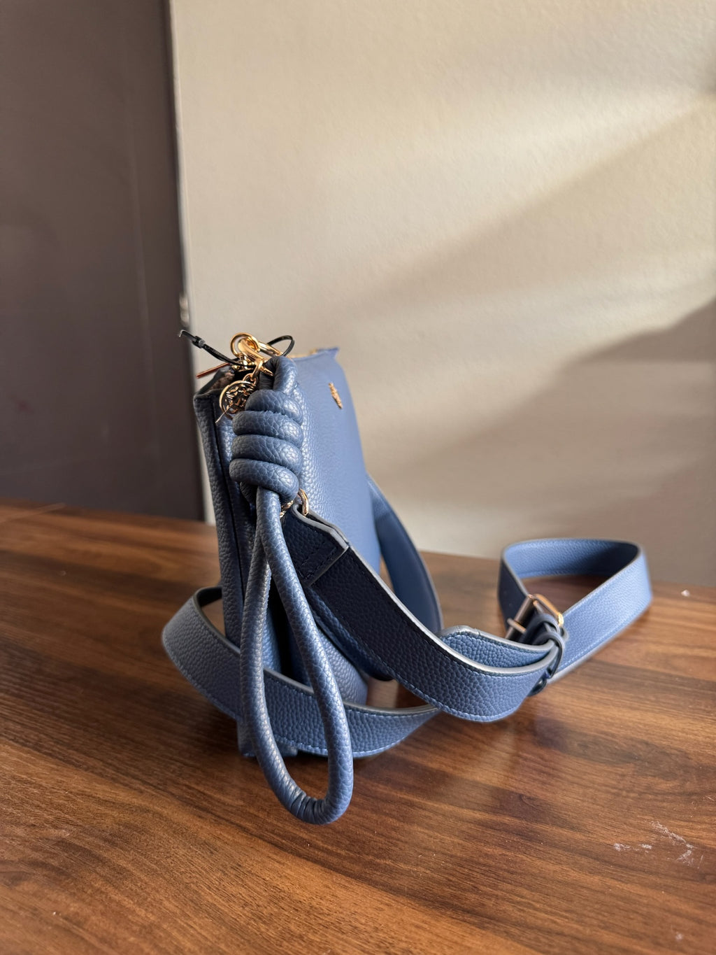 Bolsa Nanette Lepore Double Zip Crossbody Blue