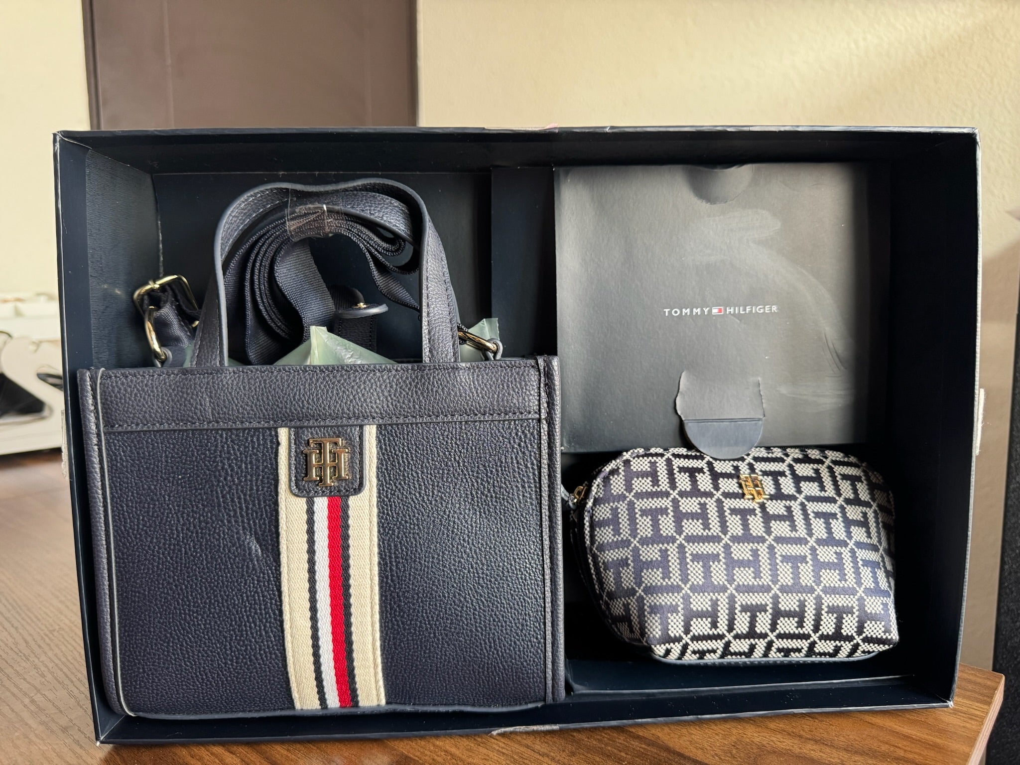 Bolsa Tommy Hilfiger Icon Stripe Tote Set