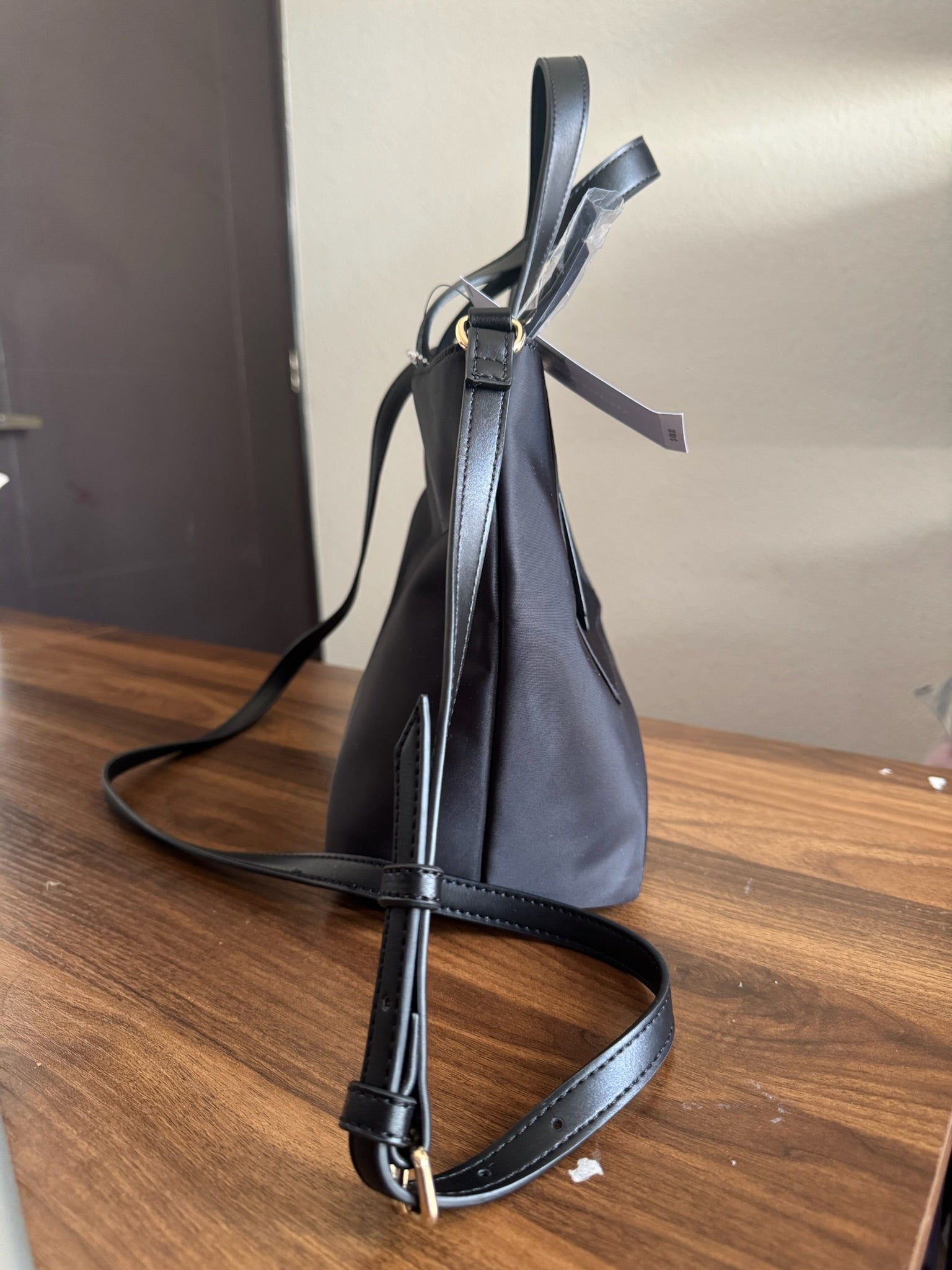 Bolsa Negra Tommy Hilfiger City Chic