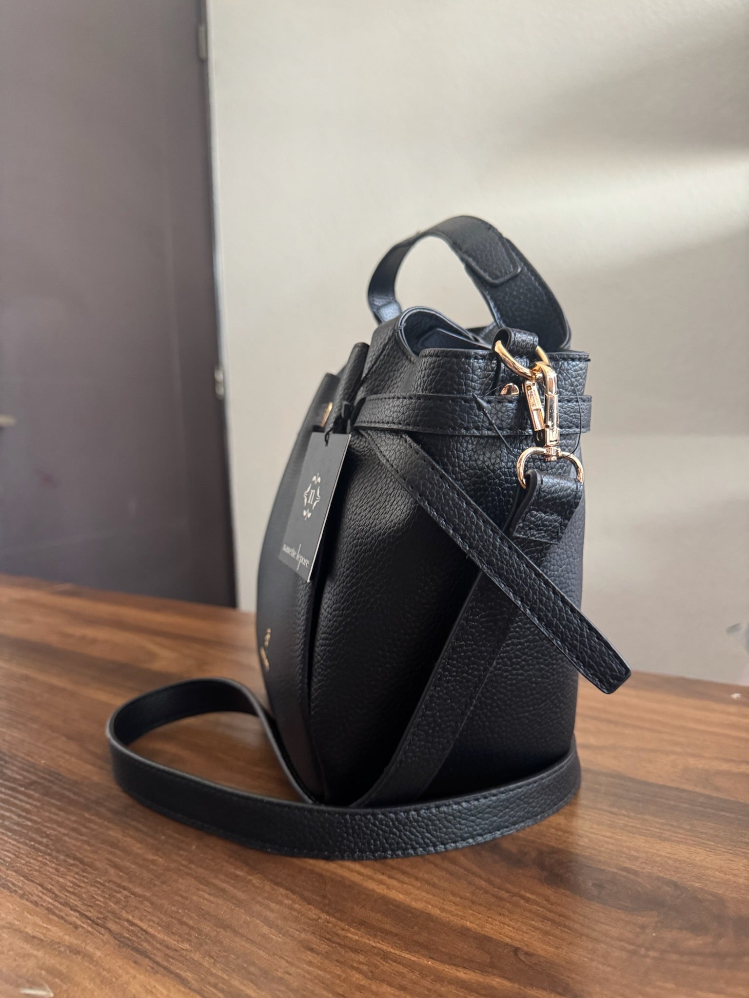 Cartera Negra Nanette Lepore Urban Chic