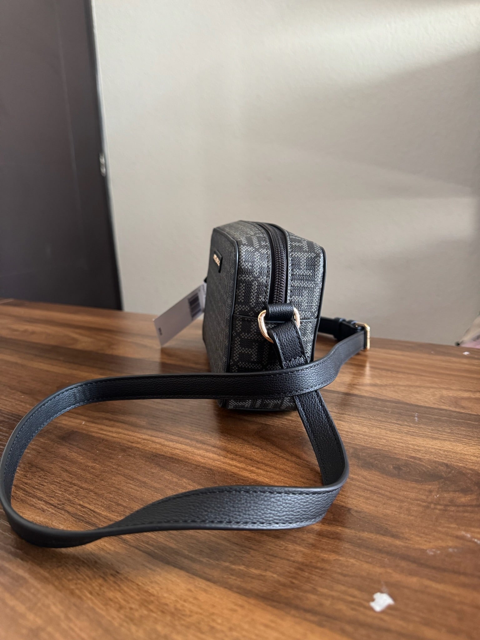 Bolsa Crossbody Negra Tommy Hilfiger Monogram Chic