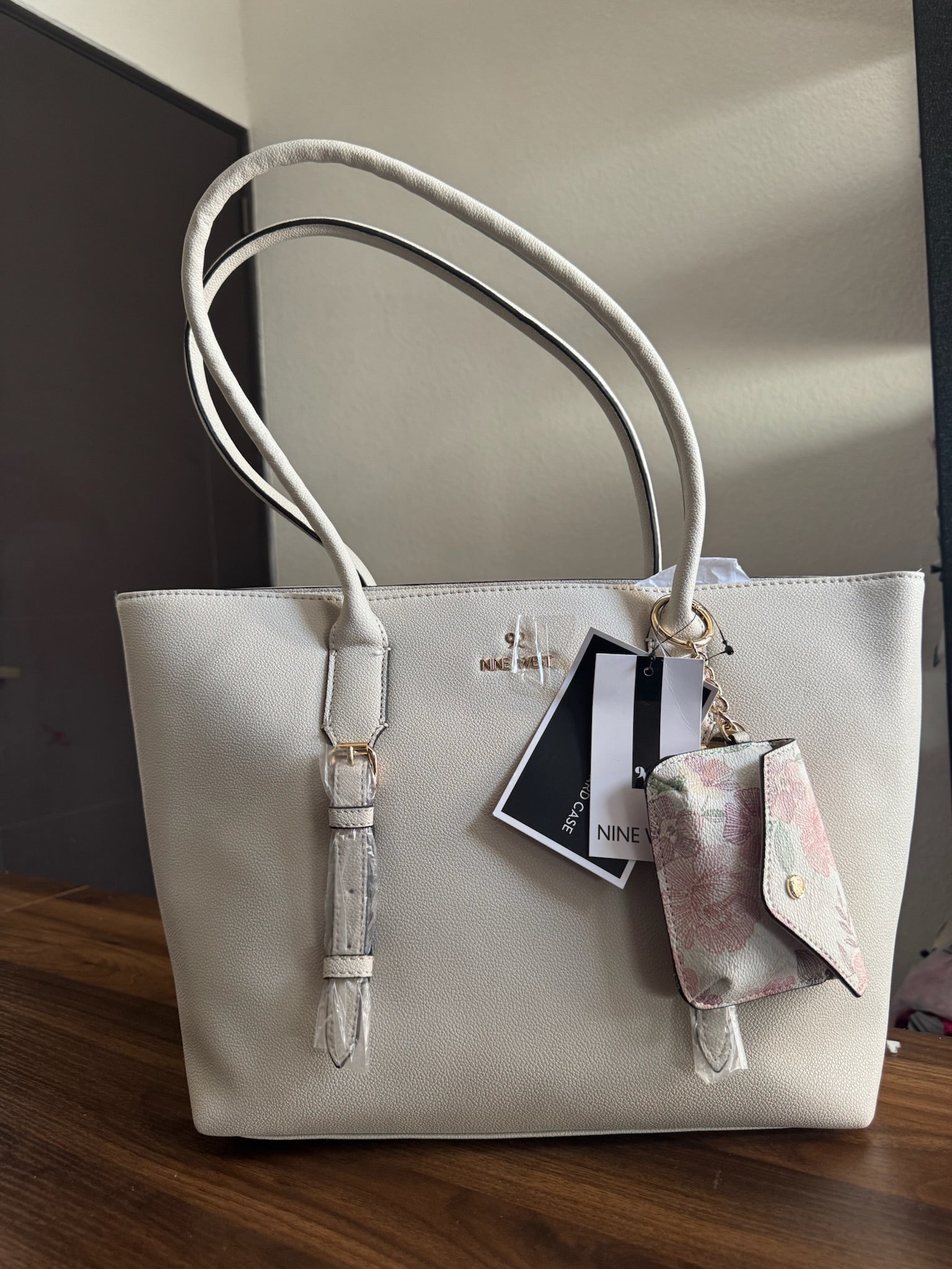 Bolsa Crema Nine West