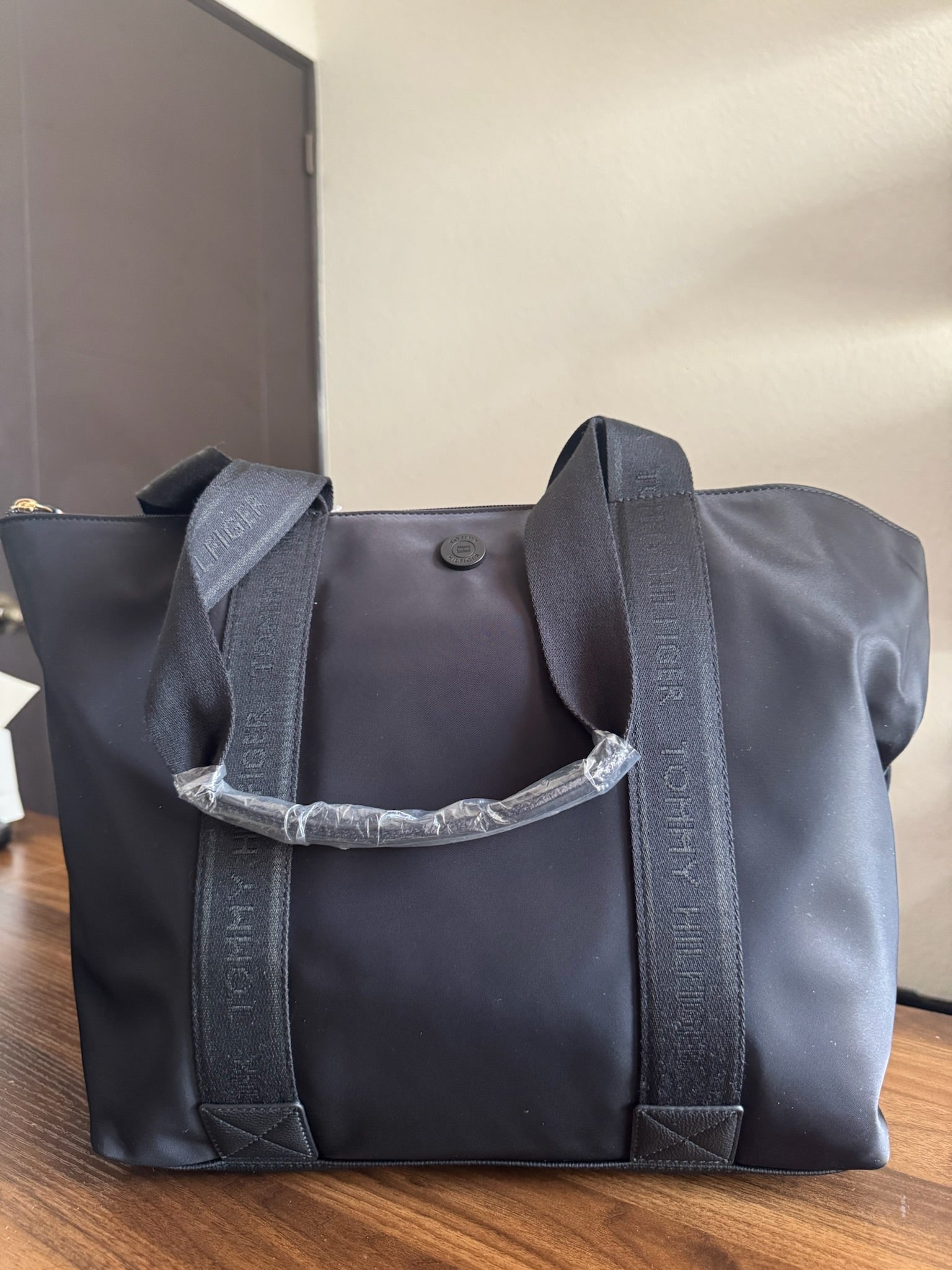 Bolsa Tote Negra Tommy Hilfiger Urban Essential