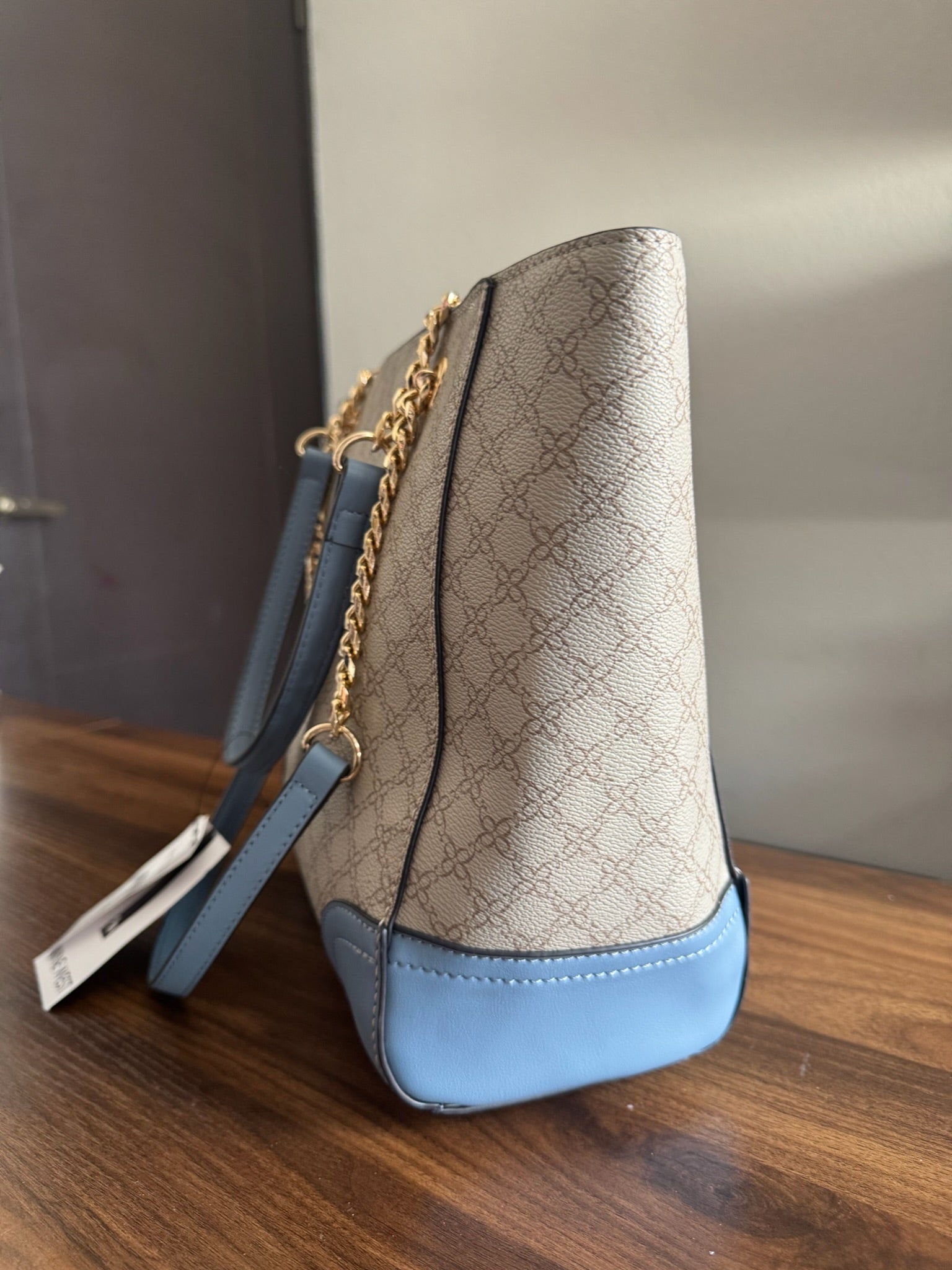 Bolsa Crema y Celeste Nine West